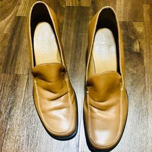 Franco Sarto brown leather round toe buckle !